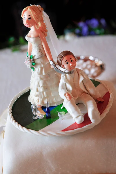 Γαμήλια Τούρτα Διακόσμηση Νύφης Και Γαμπρού — Φωτογραφία Αρχείου