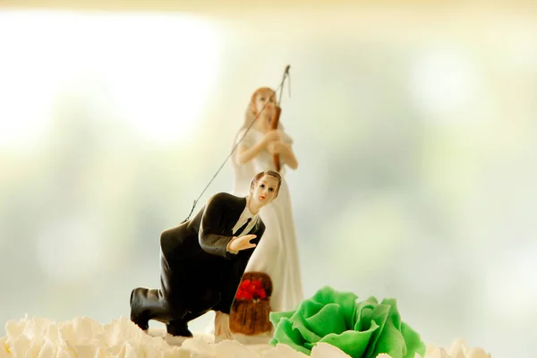 Düğün Pastasında Gelin Damat Figürleri — Stok fotoğraf