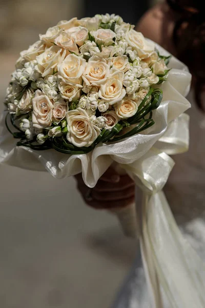 Весільний Букет Трояндами — стокове фото