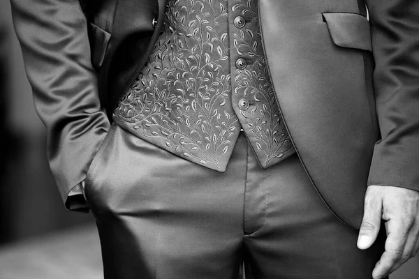 Чоловік Костюмі Весільною Сукнею — стокове фото