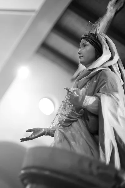 Статуя Марії Церкві — стокове фото