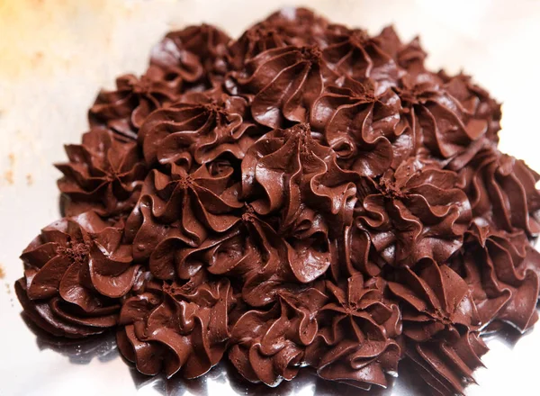 用糖霜的巧克力蛋糕 — 图库照片