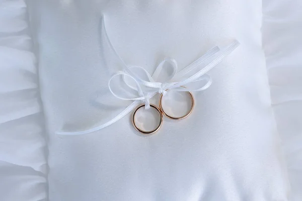 Jegygyűrűk Esküvői Tartozékai — Stock Fotó
