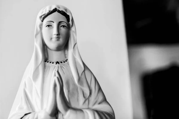 Nærbilde Maria Statuen – stockfoto