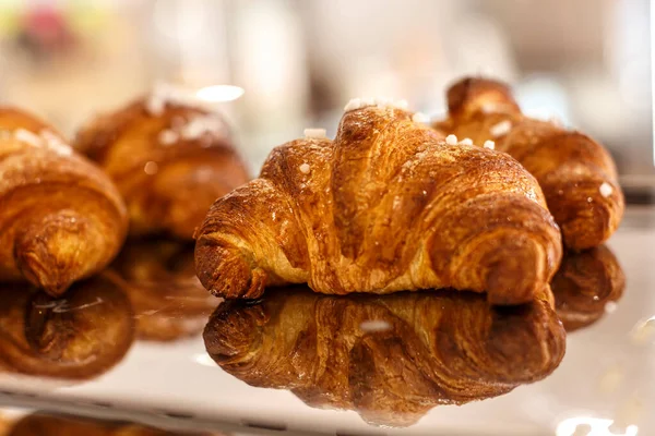 Frische Französische Croissants Einer Bäckerei — Stockfoto