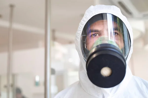 Man Wearing Protective Suit Mask Coronavirus Protection — Stock Photo, Image