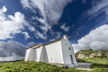 Chiesa Madonna della Greca, İtalya 'nın güneyindeki Puglia bölgesindeki Locorotondo kasabasında dördüncü yüzyıla dayanan geç dönem bir Roma kilisesi..