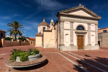 Saint Salvator Kilisesi 'nin güzel mimarisi, Serdiana, İtalya     
