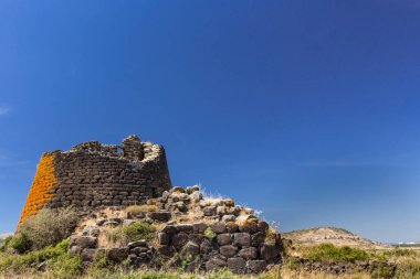 Nuraghe Oes Manzarası, Giave