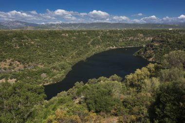 Cedrino Gölü, Dorgali, Sardunya - güzel manzara