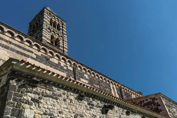 Dubrovnik 'teki Aziz George Kilisesi, Hırvat.