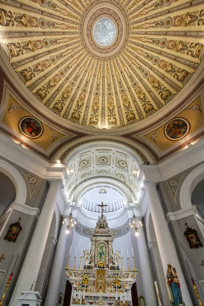 Interno Della Chiesa Della Vergine Maria Della Santa Trinità Città — Foto Stock