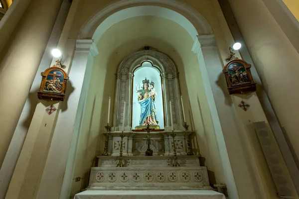Interior Catedral San Francesco Oristano —  Fotos de Stock
