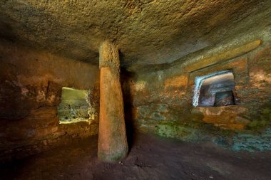 Ürdün 'deki Petra şehrindeki mağarada. yüksek kaliteli fotoğraf