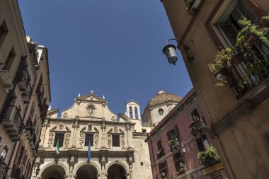 İtalya 'nın Sardunya adasındaki Cagliari' deki Aziz Michael Kilisesi.