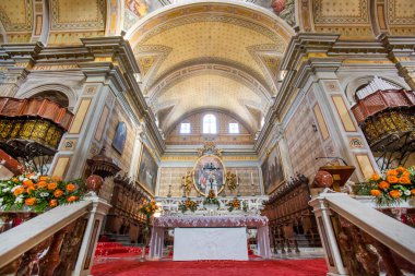 Oristano 'daki Santa Maria Assunta Katedrali. Barok tarzında inşa edilmiş ve şehrin tarihi merkezinde yer almaktadır. Sardunya, İtalya