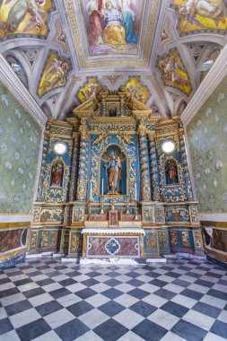 Oristano 'daki Santa Maria Assunta Katedrali. Barok tarzında inşa edilmiş ve şehrin tarihi merkezinde yer almaktadır. Sardunya, İtalya