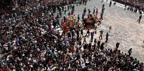 Толпа Людей Традиционном Фестивале — стоковое фото