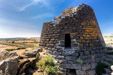 Nuraghe Oes Manzarası, Giave