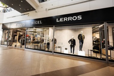 Lviv, Ukrayna - 09 Ekim 2022: Roy Robson, Digel, Lerros mağazaları.