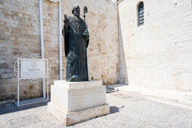 Bari, Puglia, Güney İtalya 'daki Aziz Niklas Anıtı.