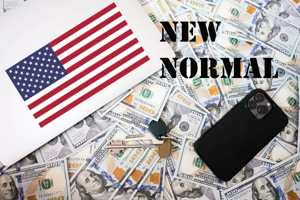 Nuovo Concetto Normale Bandiera Usa Soldi Dollari Con Chiavi Laptop — Foto Stock