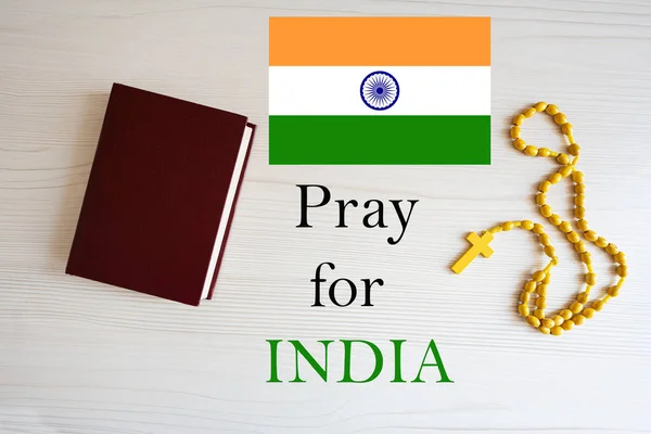 Imádkozz Indiáért Rózsafüzér Szent Biblia Háttér — Stock Fotó