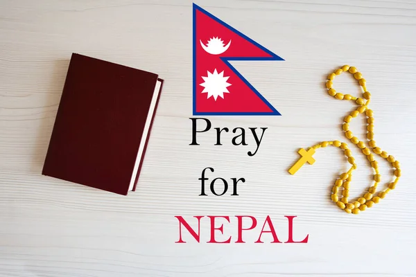 ネパールのために ロザリオと聖書の背景 — ストック写真