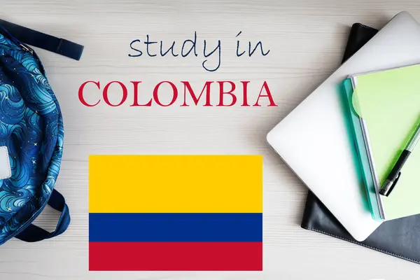 Навчався Колумбії Тло Блокнотом Ноутбуком Рюкзаком Освіта — стокове фото