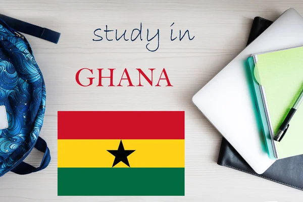 Studium Ghana Hintergrund Mit Notizblock Laptop Und Rucksack Bildungskonzept — Stockfoto