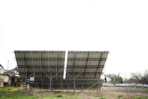 Задний Вид Солнечных Панелей Сад Эко Энергия — стоковое фото