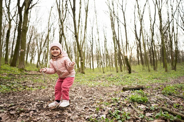 Baby Girl Playing Sticks Spring Forest — Stock Photo, Image