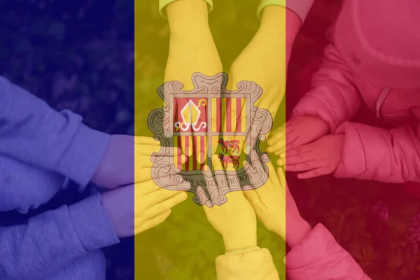 Kinderhände Auf Dem Hintergrund Der Flagge Andorras Andorranischer Patriotismus Und — Stockfoto