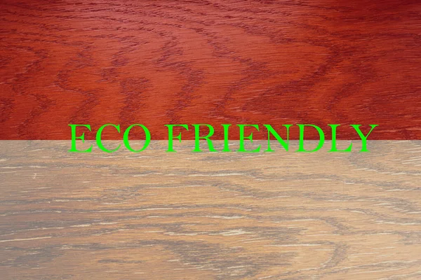 全球环境友好 生态和环境保护以及绿色国家概念的木制背景下的摩纳哥国旗 — 图库照片