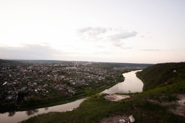 Zalishchyky, Ukrayna 'nın Güzel Akşam Kanyonu manzarası.