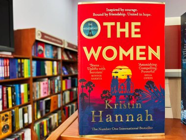 Lviv, Ukrayna - 20 Şubat 2025: Kristin Hannah 'nın 