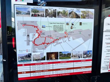 Cebelitarık, İngiltere - 01 Mayıs 2025: Gibraltar, Birleşik Krallık 'ta turizm merkezleri ve toplu taşımacılığı gösteren yol haritası