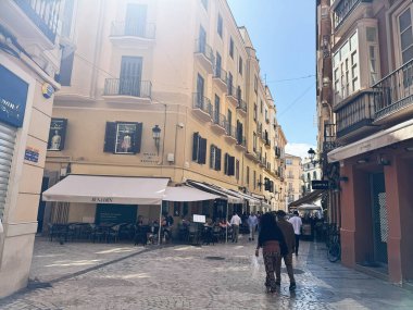Malaga, İspanya - 02 Mayıs 2025: Malaga 'daki Torre de Sandoval Caddesi 