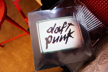 Lviv, Ukrayna - 13 Mayıs 2025: Daft Punk Human After All albümünün kapak resmi