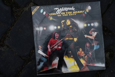 Lviv, Ukrayna - 13 Mayıs 2025: Whitesnake Live in the Heart of the City 'nin albüm kapağı