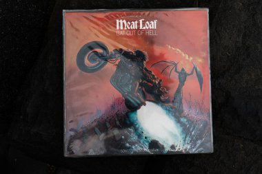 Lviv, Ukrayna - 13 Mayıs 2025: Iconic 1977 Meat Loaf albümü.