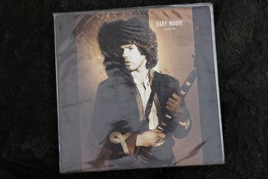 Lviv, Ukrayna - 13 Mayıs 2025: Gary Moore Run için albüm kapağı, 1985 yılında yayınlandı.