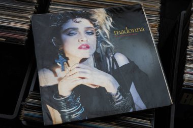 Lviv, Ukrayna - 13 Mayıs 2025: Madonna 'nın ilk albümünün kapağı