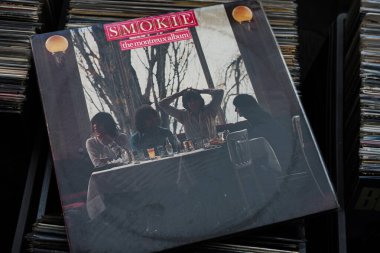 Lviv, Ukrayna - 13 Mayıs 2025: The Montreux Album için Smokie 'nin klasik bir plak kapağı, 1978 yılında yayınlandı..