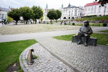 Przemysl, Polonya - 23 Ağustos 2025: Przemysl, Polonya 'da eşsiz Barok mimarisini sergileyen tarihi bir dini bina. Przemyl 'deki Padua' lı Aziz Anthony Kilisesi