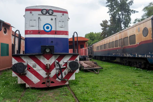 Régi Vonatok Üzemen Kívül Bomlási Állapotban — Stock Fotó
