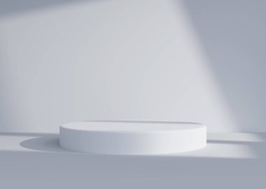 Boş beyaz yuvarlak podyum, kaide ya da pencereden düşen gölgeli odada sergilenecek. Moda ürünü sunumu için gerçekçi soyut iç mekan. Modern minimalist 3d canlandırma.