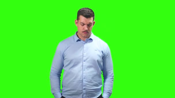 Giovane Bell Uomo Camicia Blu Con Stoppie Offeso Qualcuno Uno — Video Stock