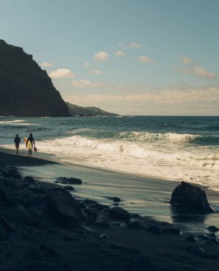 SÜRF BİR SAHİL EDİLDİ