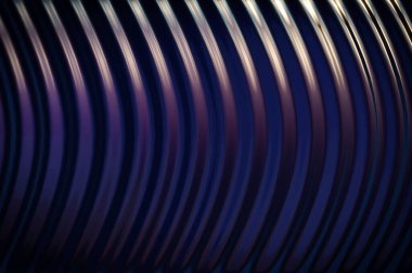 3 boyutlu illüstrasyon, soyut mor metal çarpık Çapraz Çizgili Arka plan. Dalgalanan çizgiler. İş tasarımınız için yepyeni bir tarz